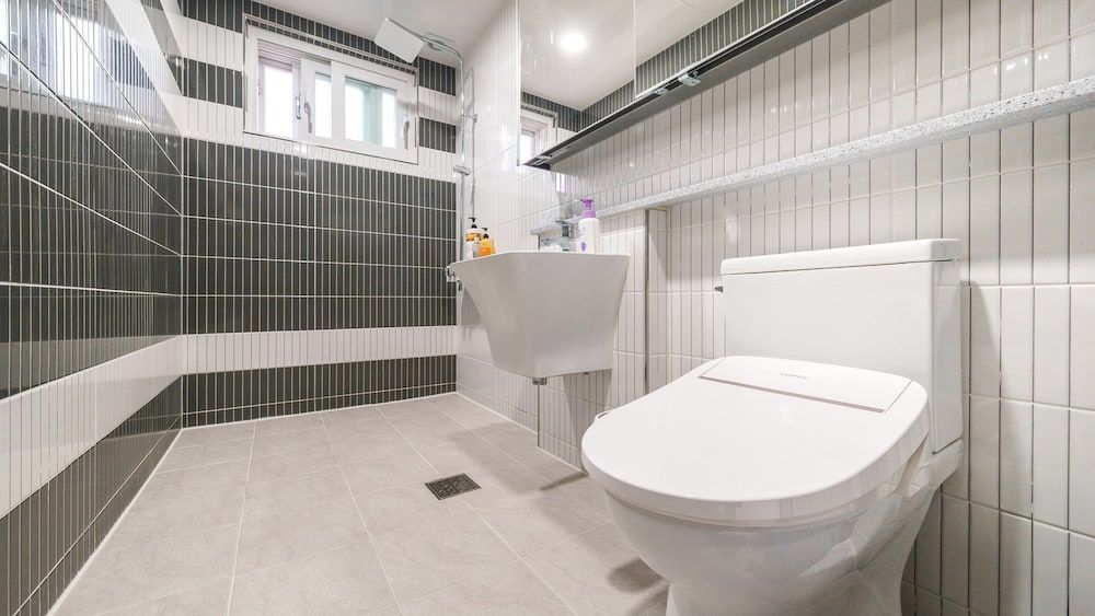 Sokcho Biroso Private Cottage Basic Room, 3 Bedrooms (Sky Room) 9