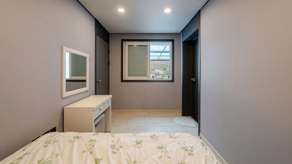 Yeonorang Park Pool Villa in Pohang Basic Room, 2 Bedrooms (Deluxe Type B (Pool Villa/BBQ)) 9