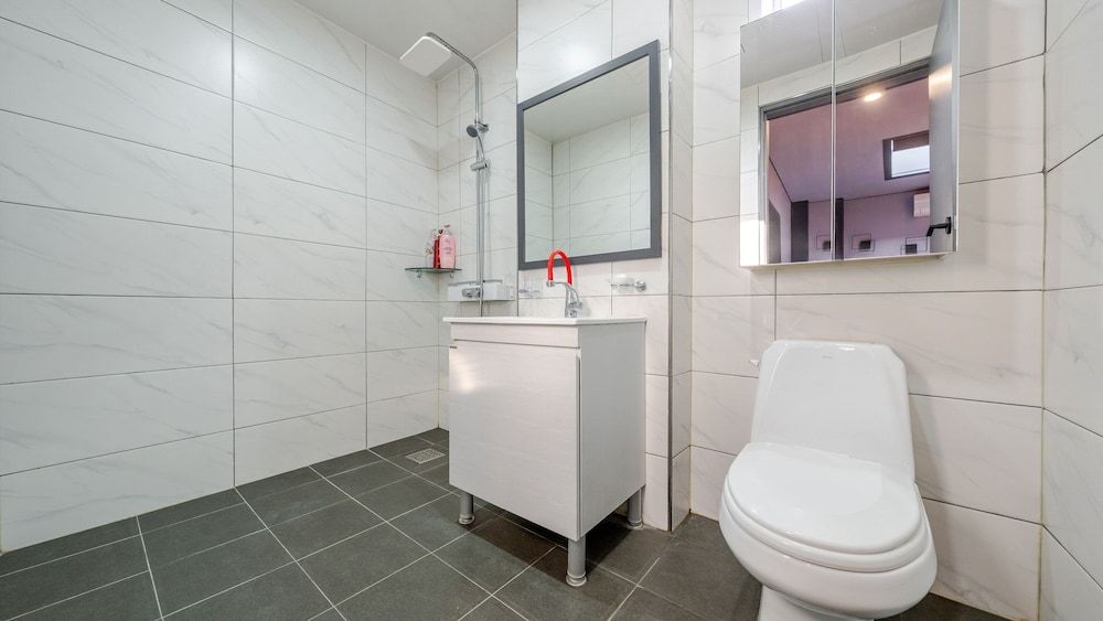 Yeonorang Park Pool Villa in Pohang Basic Room, 2 Bedrooms (Deluxe Type A (Pool Villa/BBQ)) 8