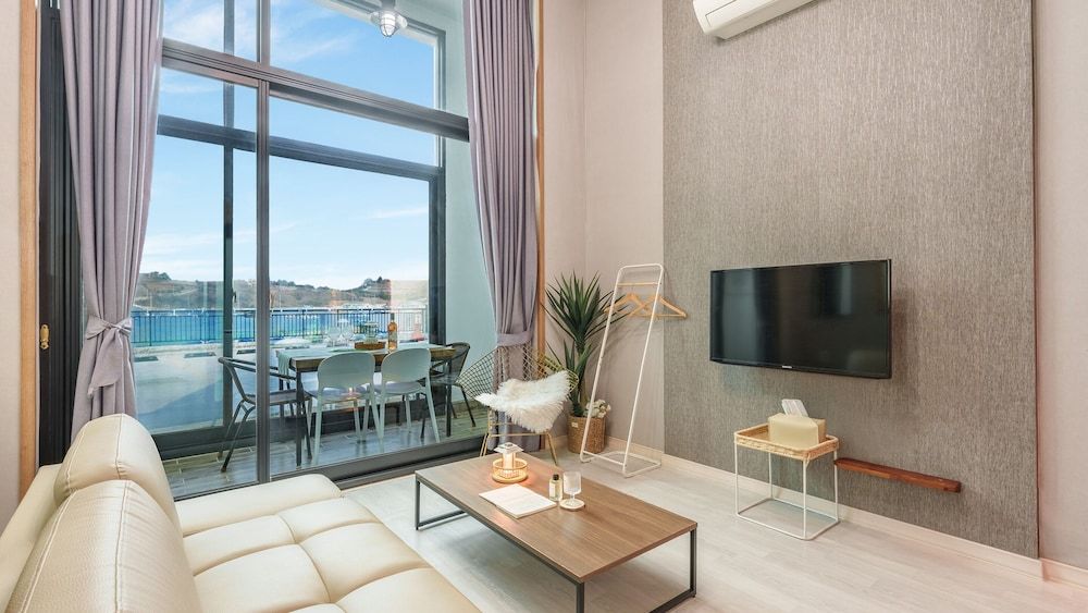 Yeosu Porrr Ocean View Pension Basic Room, 1 Bedroom (Room 101) 9