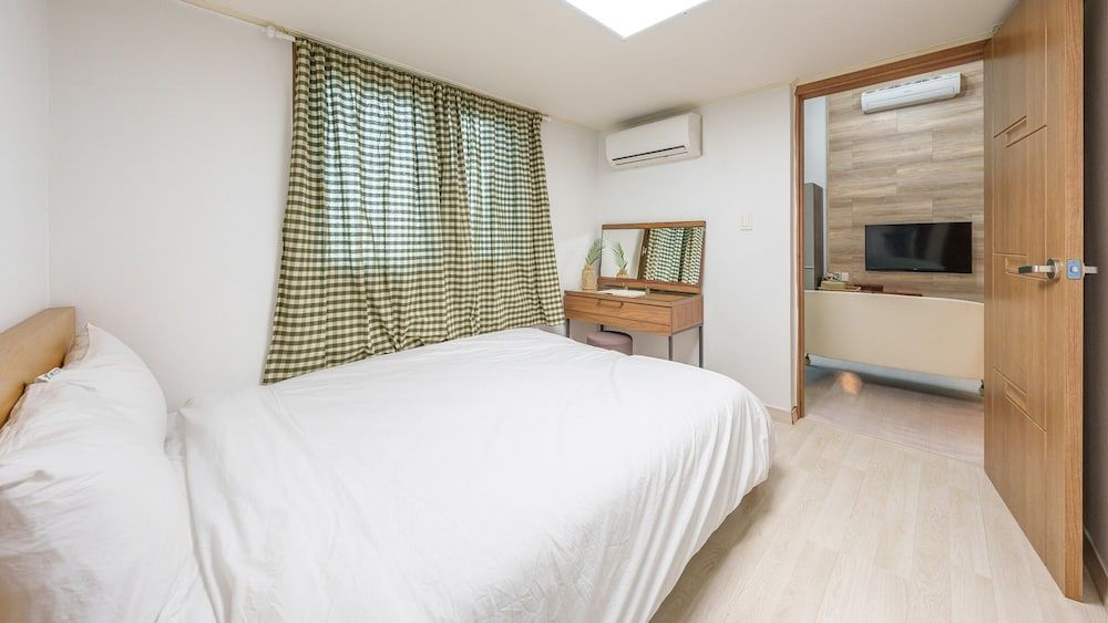 Yeosu Porrr Ocean View Pension Basic Room, 2 Bedrooms (Room 103) 3