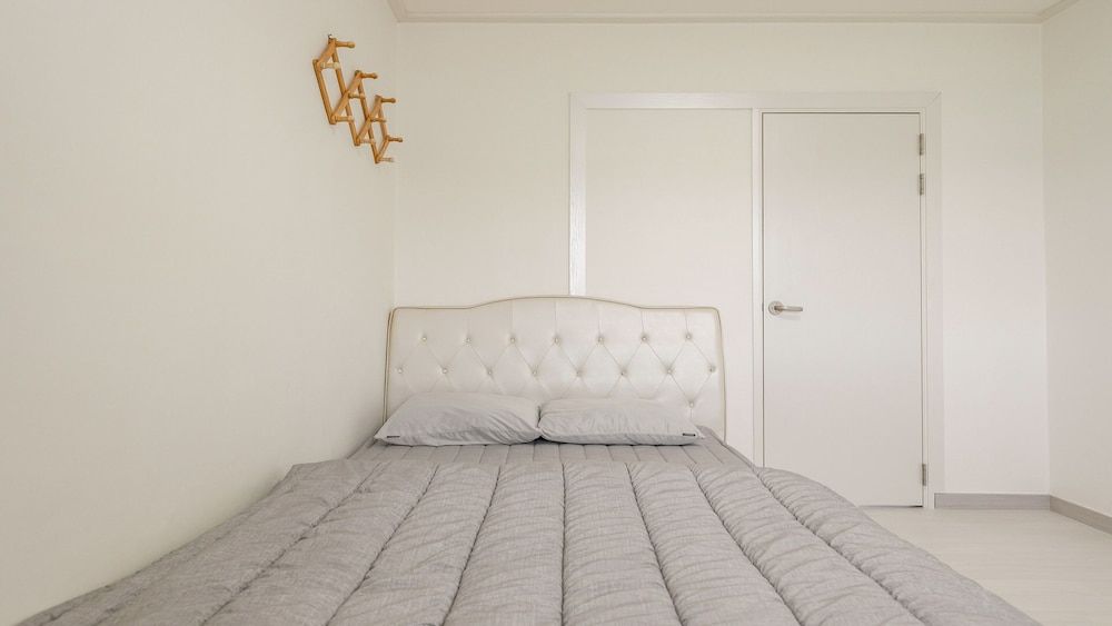 Namhae Bada Yanolja Pension Basic Room, 2 Bedrooms (103(Ocean View/BBQ/Weak Wall with104)) 2