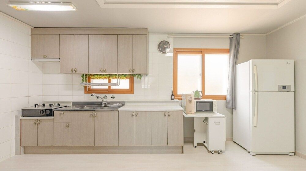 Namhae Bada Yanolja Pension Basic Room, 2 Bedrooms (103(Ocean View/BBQ/Weak Wall with104)) 5