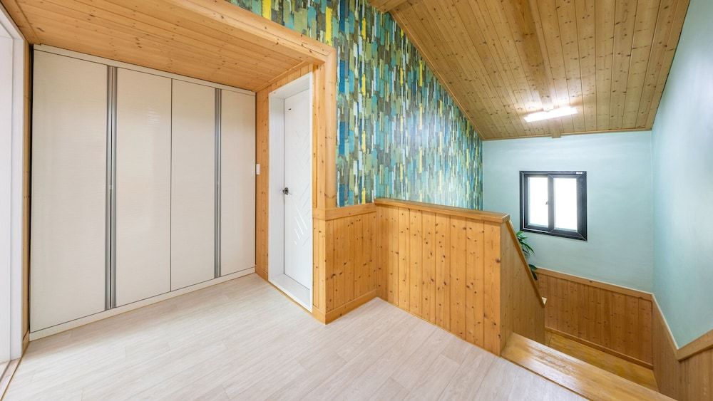 Yeongheungdo Blue Story Pension Basic Room, 3 Bedrooms (Whole House (Ocean View/Group)) 7