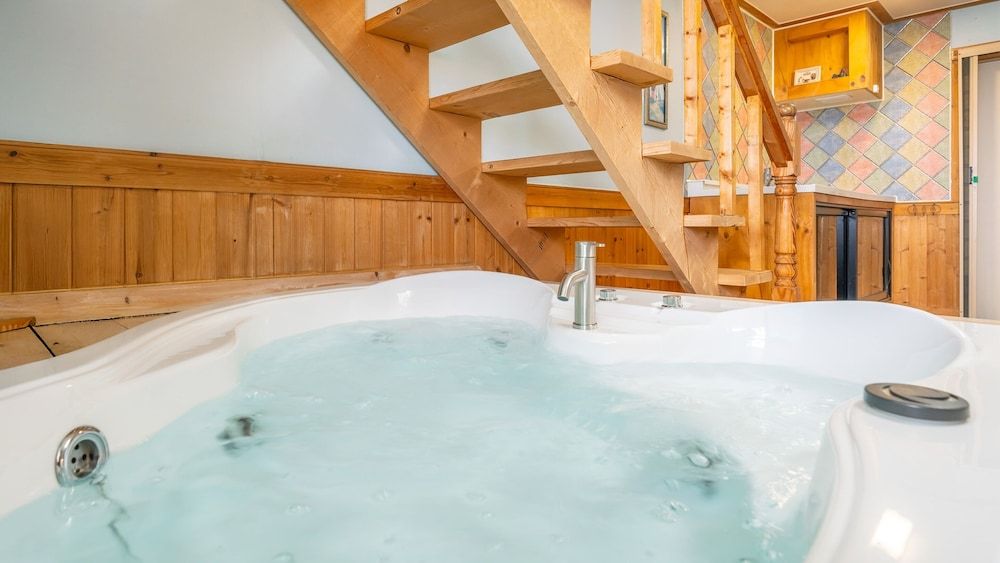 Yeongheungdo Blue Story Pension Basic Room, 1 Bedroom (Sky Room 203 (Spa/Ocean View)) 14