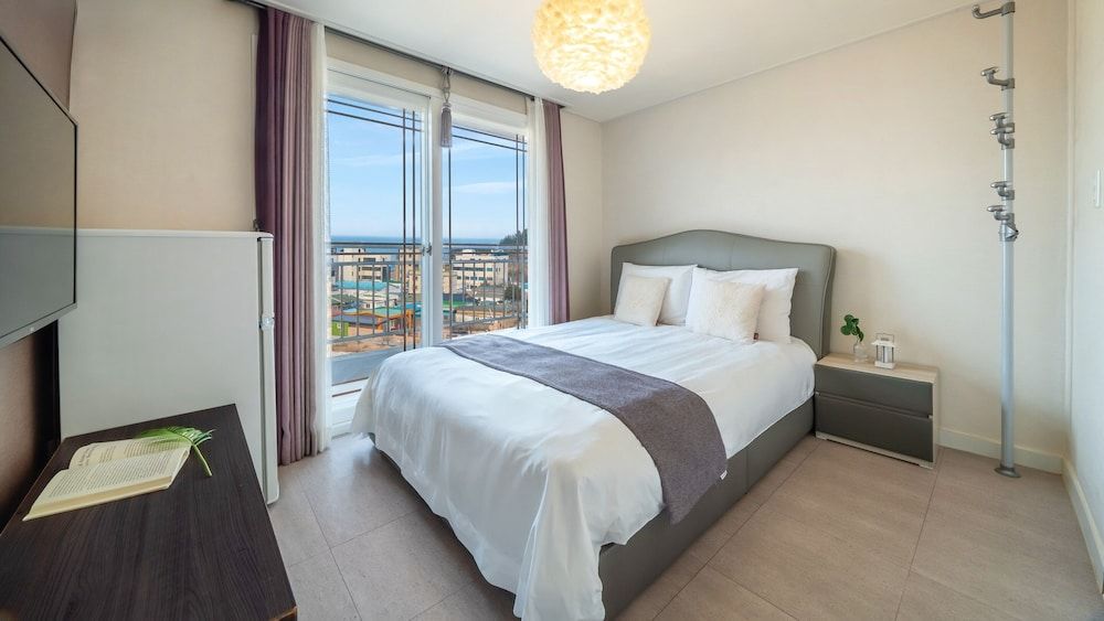 Sokcho Scenic House Pension Basic Room, 1 Bedroom (room 202) 6