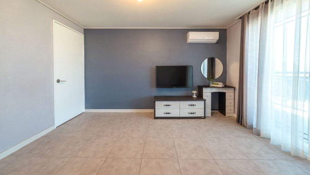 Sokcho Scenic House Pension Basic Room, 1 Bedroom (room 203) 4