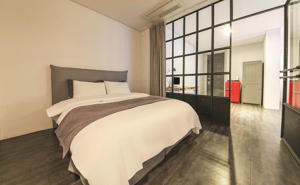 Ami Boutique Hotel Suite with Terrace 4