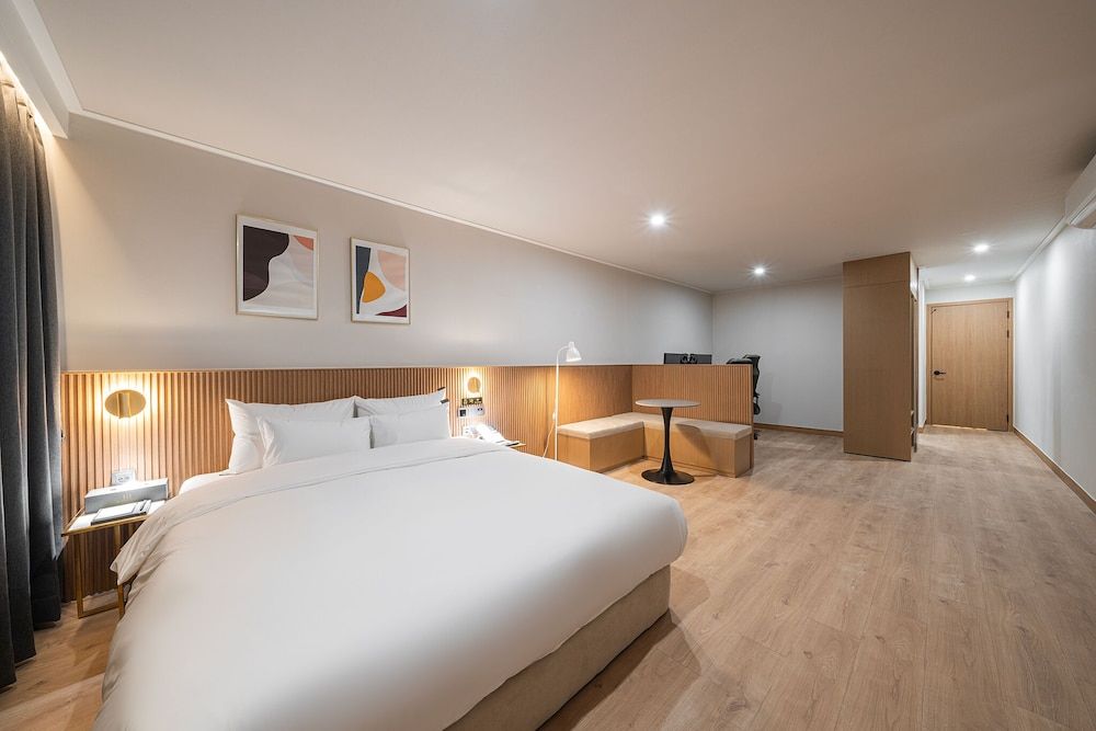 Cheonan H-Avenue Cheonan Buldang Suite Couple PC 2