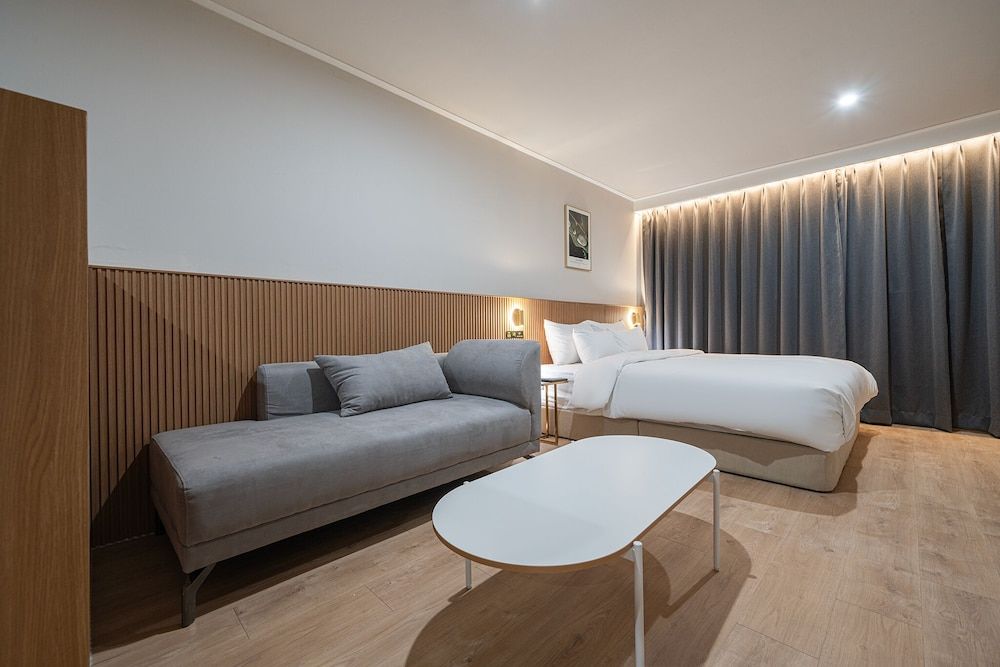 Cheonan H-Avenue Cheonan Buldang Suite 1PC 3