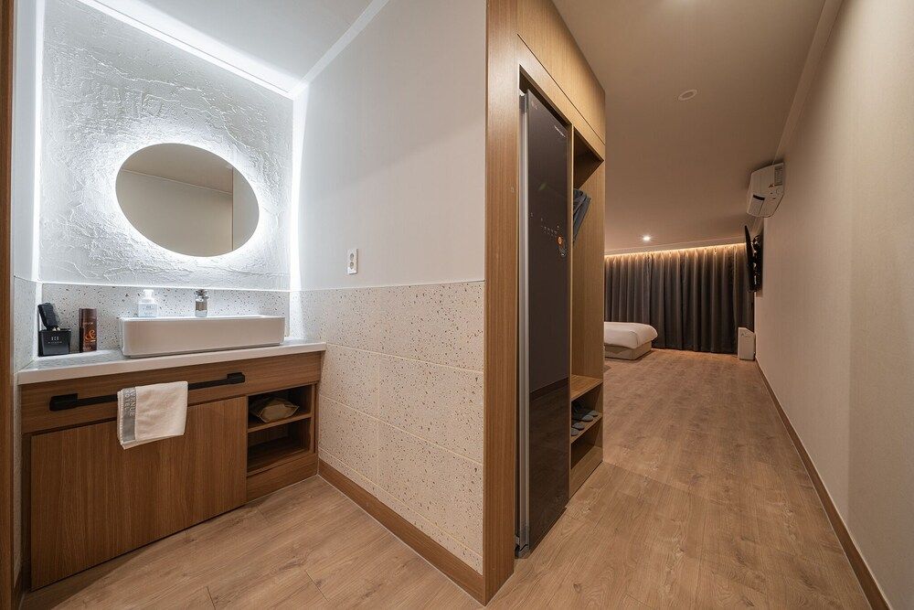 Cheonan H-Avenue Cheonan Buldang Suite 1PC 8