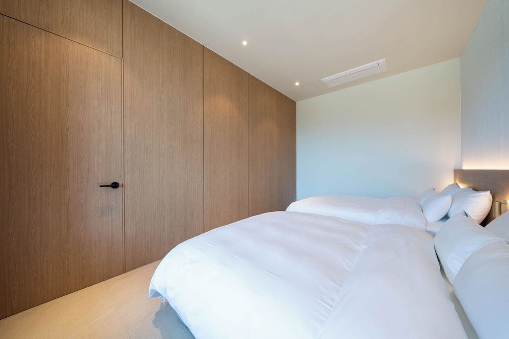 Hound Hotel Daecheon Premium Garden Suite Room 3