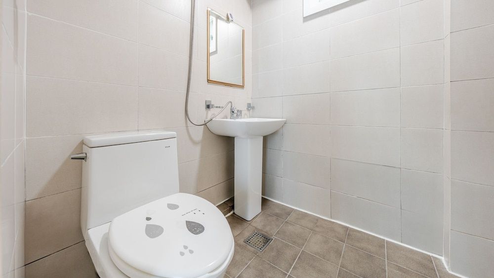 Pohang In The Blue Spa Pension Basic Room, 1 Bedroom (Room 201 (Spa)) 5