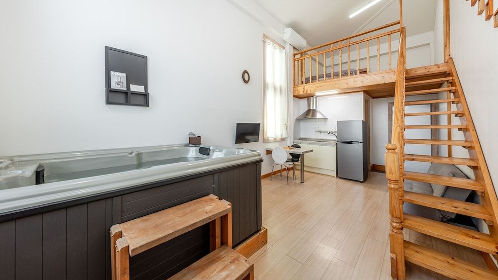 Pohang In The Blue Spa Pension Basic Room, 1 Bedroom (Room 302 (Spa)) 2