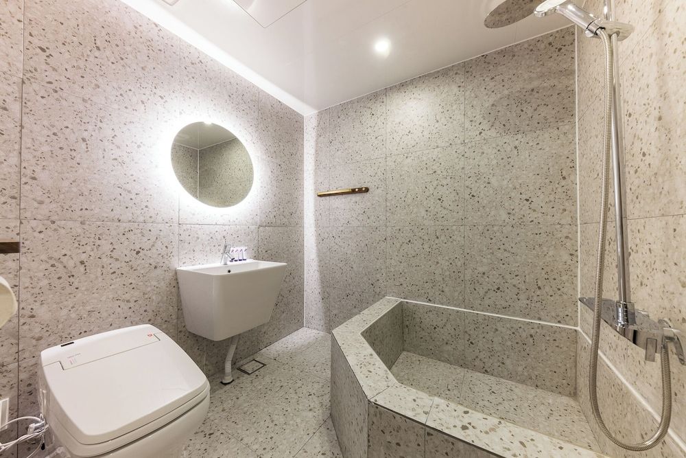 hotel gongsan Deluxe Double Room 4