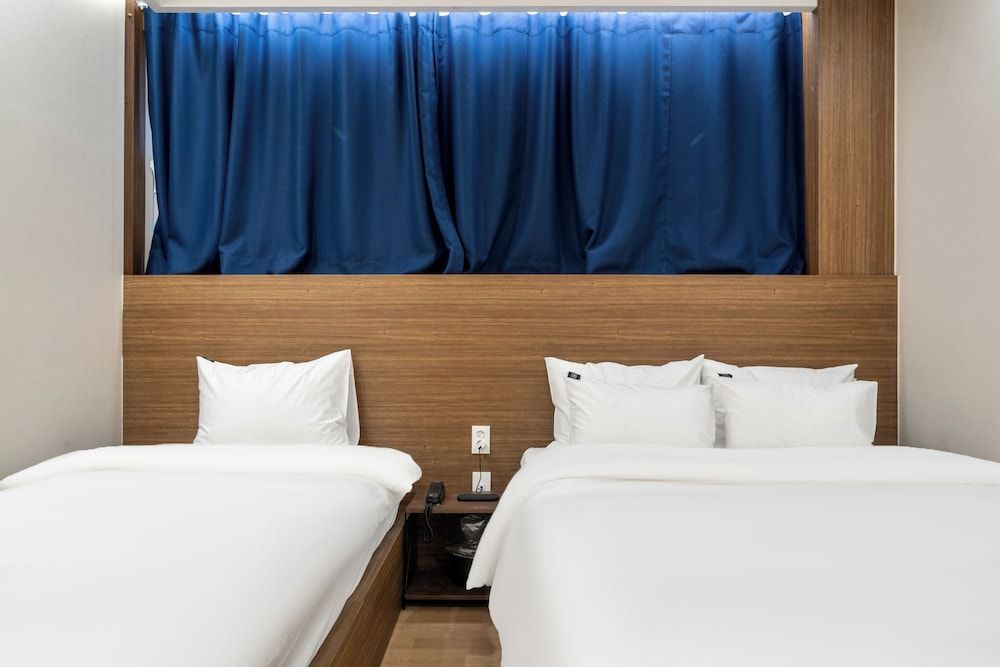 GOYU HOTEL Deluxe Twin Room, Private Bathroom 6