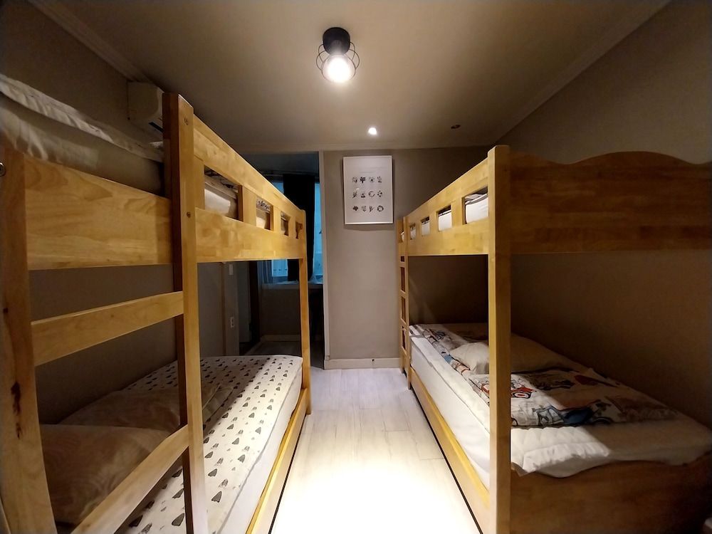 Youngil Dae Guest house Standard Dormitory, Male Only, Non-Smoking, City View