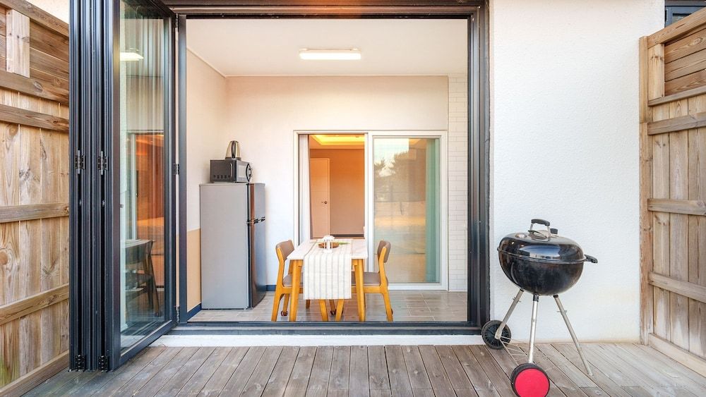 Namhae Onview Pension Basic Room, 1 Bedroom (202) 6