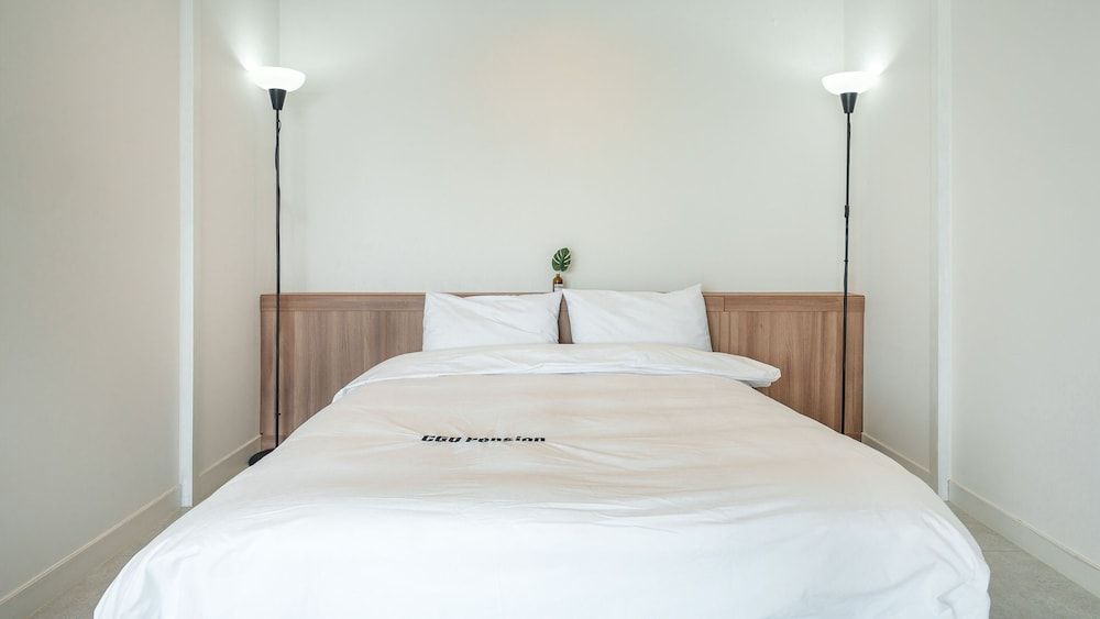 Jangsuri Pension in Yeosu Basic Room, 2 Bedrooms (Ocean View A101 (Pool Villa)) 2