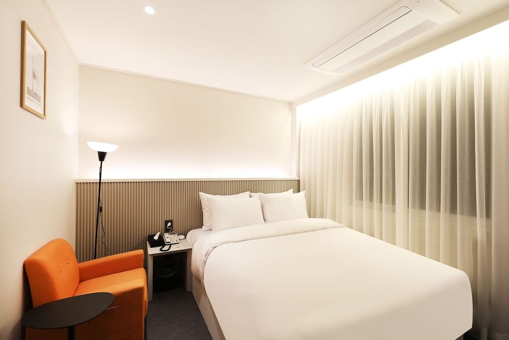 Hotel Number25 Gimhae Cityhall Basic Double Room, 1 Queen Bed, Non Smoking 2