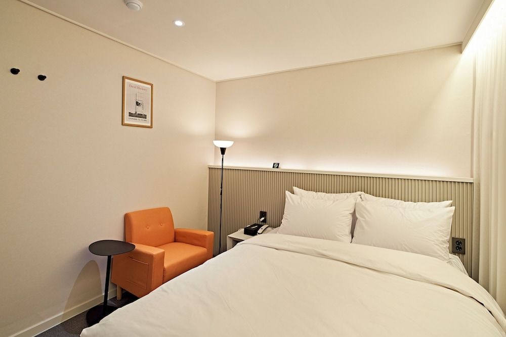 Hotel Number25 Gimhae Cityhall Basic Double Room, 1 Queen Bed, Non Smoking 8