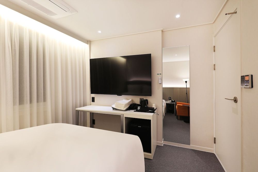 Hotel Number25 Gimhae Cityhall Basic Double Room, 1 Queen Bed, Non Smoking 15