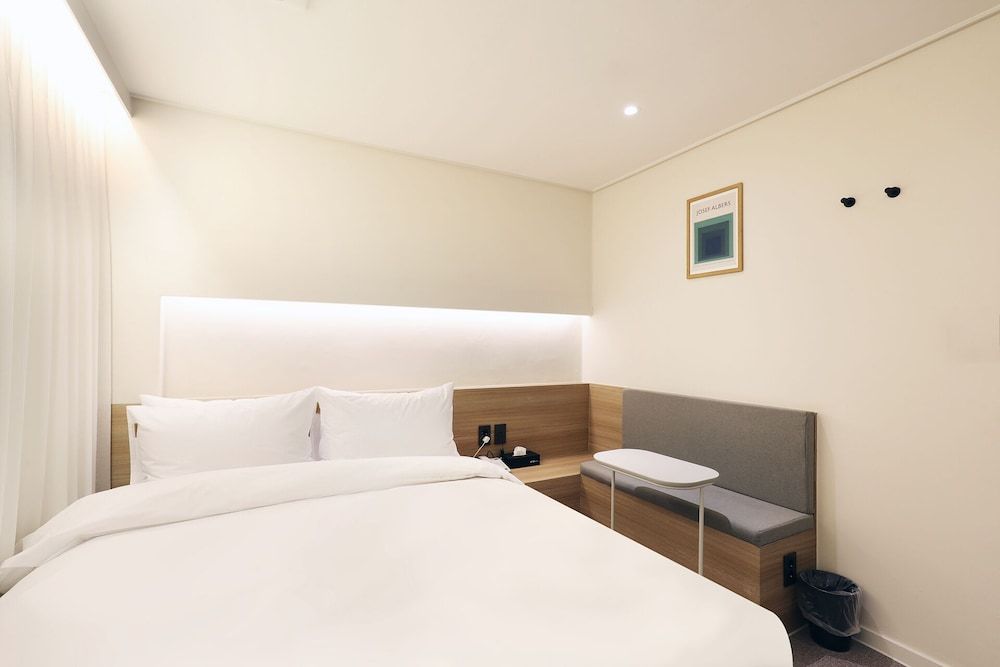 Hotel Number25 Gimhae Cityhall Comfort Double Room, 1 Queen Bed 2