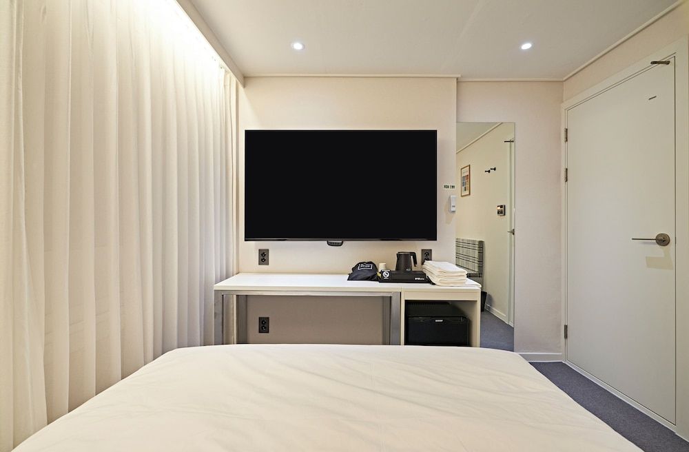 Hotel Number25 Gimhae Cityhall Comfort Double Room, 1 Queen Bed 16