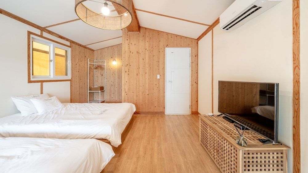 Mungyeong The Most Glamping Basic Room, 1 Bedroom (Glamping 07) 3