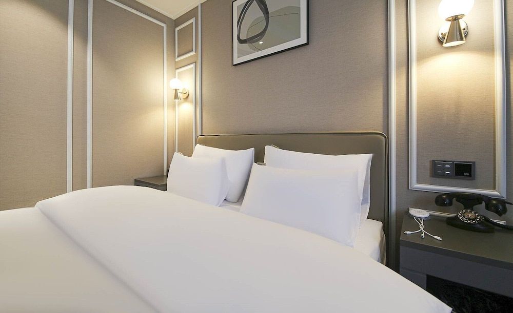 Chungju Browndot Cityhall Superior Double Room