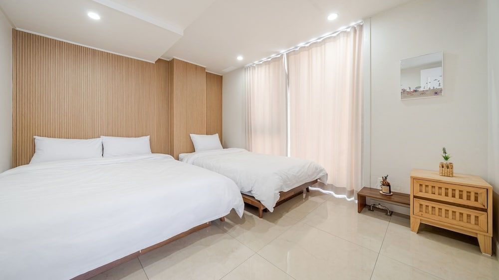 Donghae Il Mare Pension Basic Room, 1 Bedroom (Room 301 (Panorama View/Private BBQ))