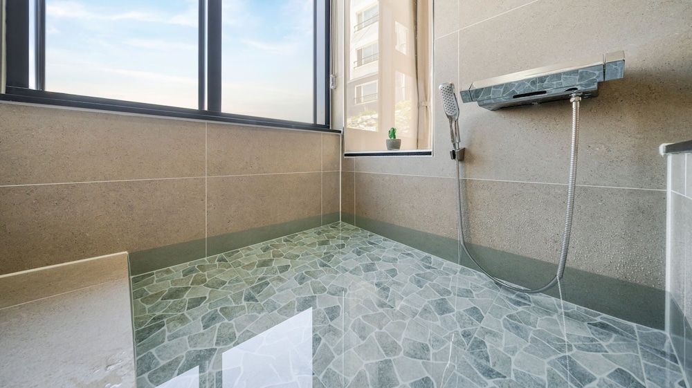 Donghae Il Mare Pension Basic Room, 1 Bedroom (Room 302(Half Ocean View/Private BBQ)) 7