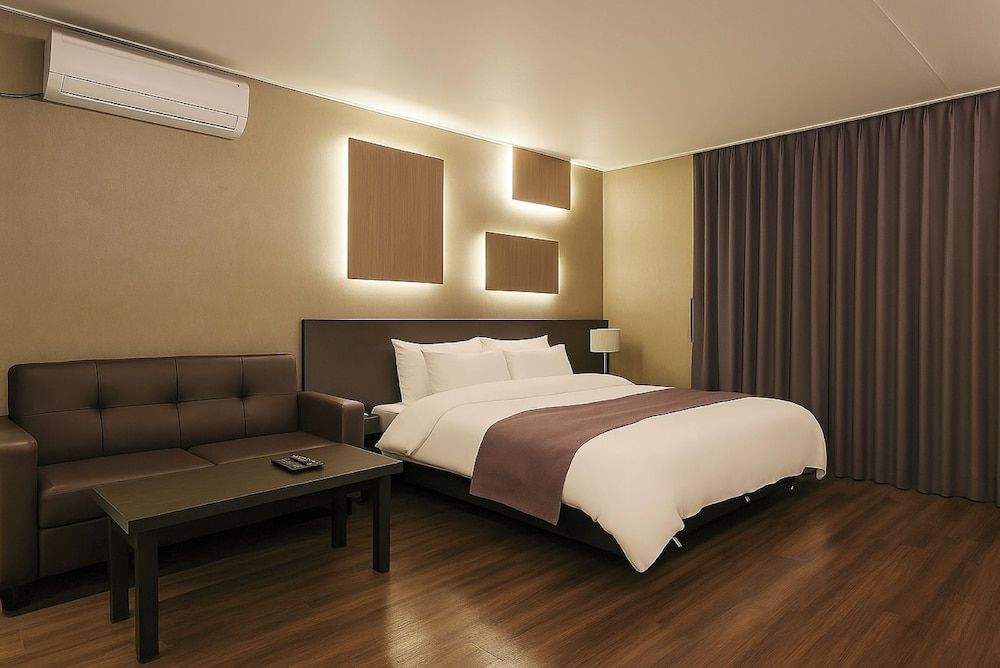 Modern Hotel CABIN E (STANDARD, 65TV+OTT) 3