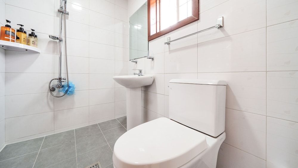 Daebudo Sketch Pension Basic Room, 3 Bedrooms (Pencil 5 (Mountain View / BBQ)) 6