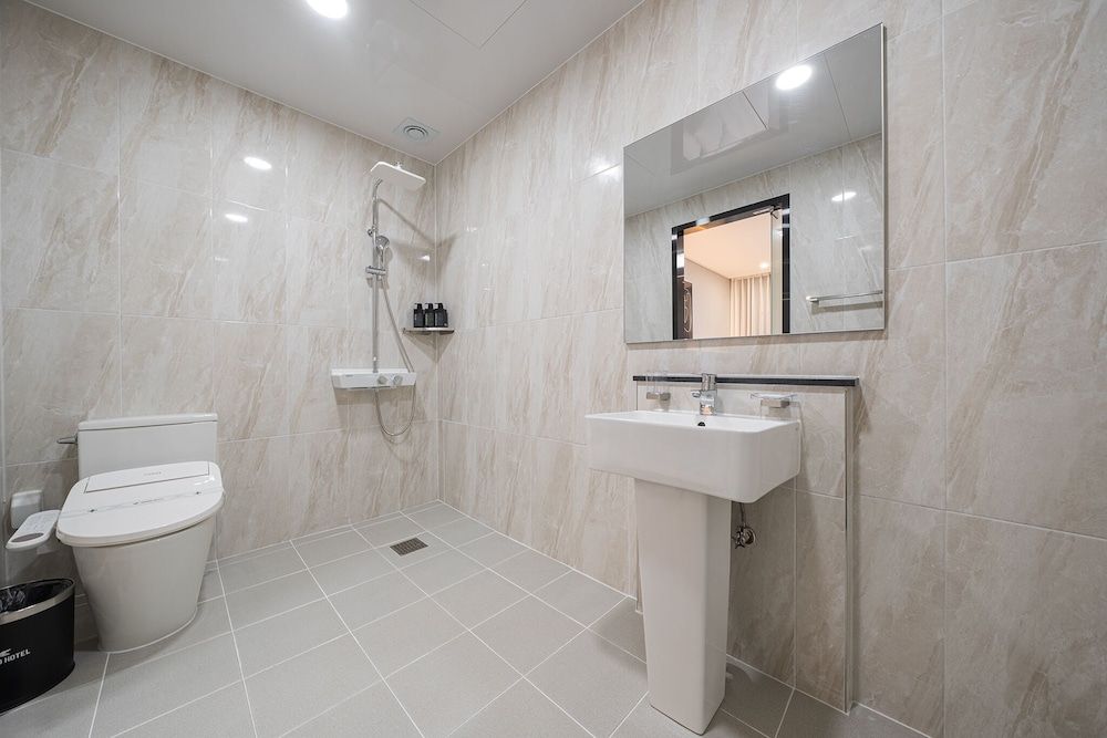 Gunsan Hound Hotel B-Building Standard Double 6