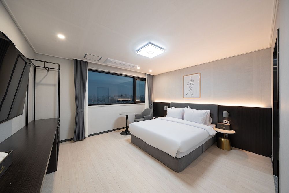 Gunsan Hound Hotel B-Building Standard Double 4