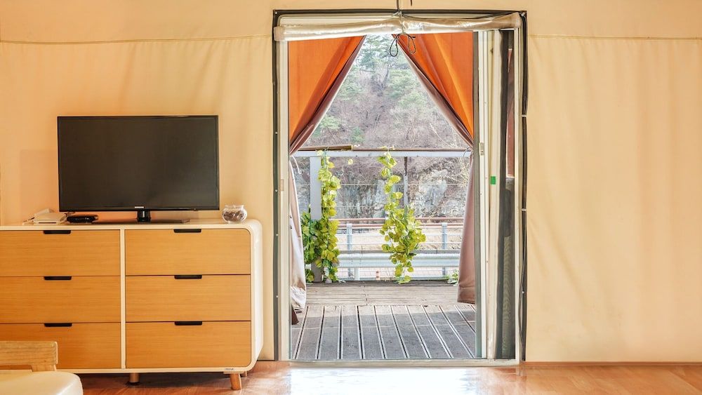 Chungju Palbong Glamping Basic Room, 1 Bedroom (6 Bong (Glamping/Private BBQ)) 8