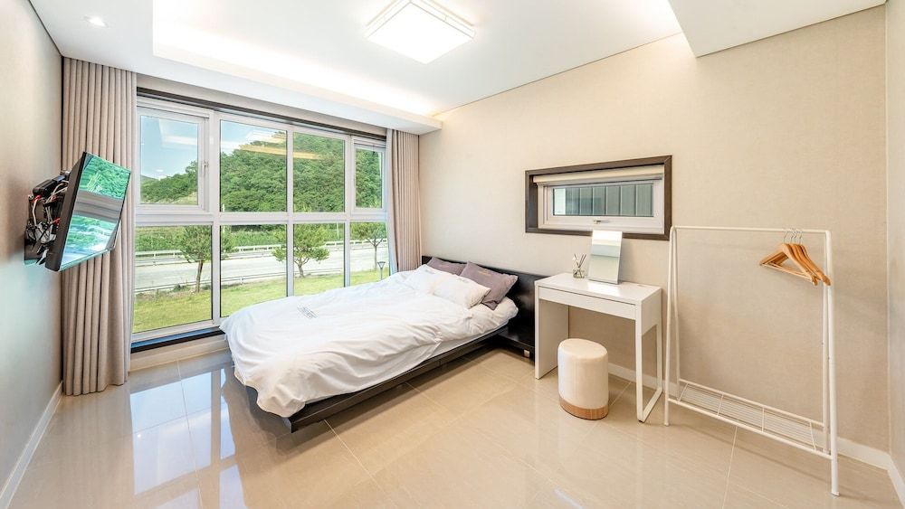 Mungyeong The Most Pool Villa Basic Room, 2 Bedrooms (Private House 303 (BBQ))