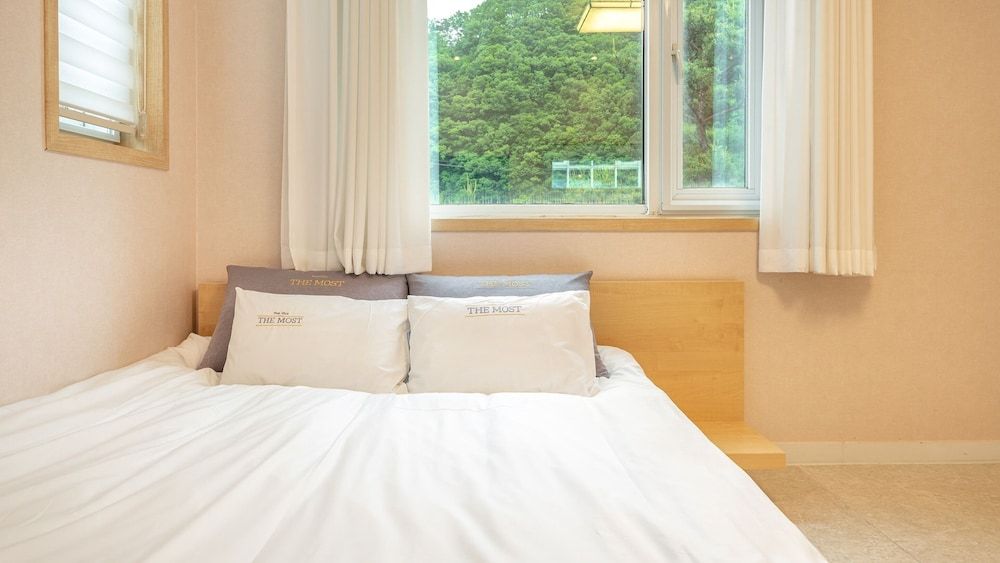 Mungyeong The Most Pool Villa Basic Room, 1 Bedroom (Pool Villa 102(Private Pool / BBQ)) 3