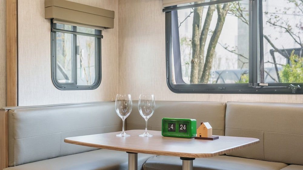 Sokcho Supuro Caravan Basic Room, 1 Bedroom (Maple (Mountain View /BBQ)) 5