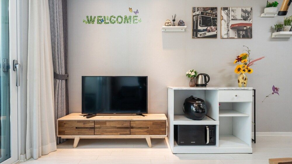 Ganghwado Babavelley Pension Basic Room, 2 Bedrooms (Room 203 (Duplex 6 Pax/Private BBQ)) 8