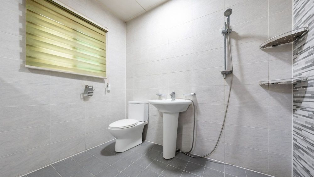 Gapyeong Windmill Pension Basic Room, 2 Bedrooms (White (Annex Building)) 6