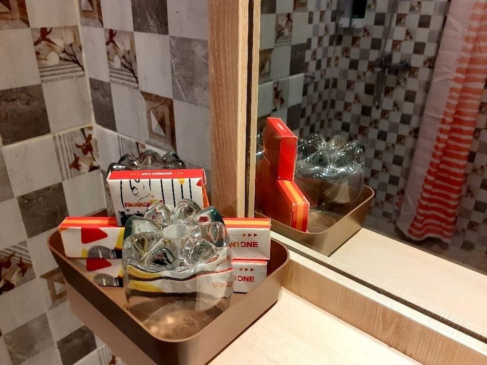 Front One Budget Waena Abepura Superior Twin Room 3