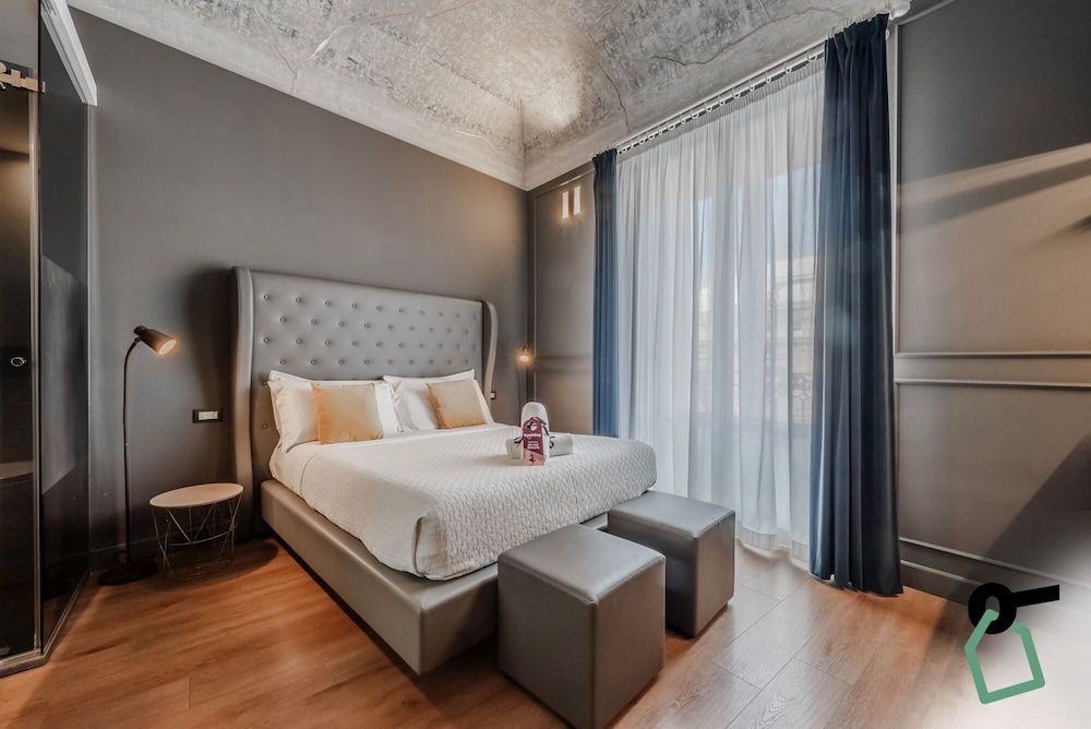 Hotiday Palermo Palco Noir