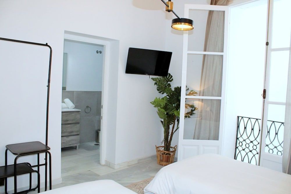 Hostal Roomsole Double or Twin Room 27