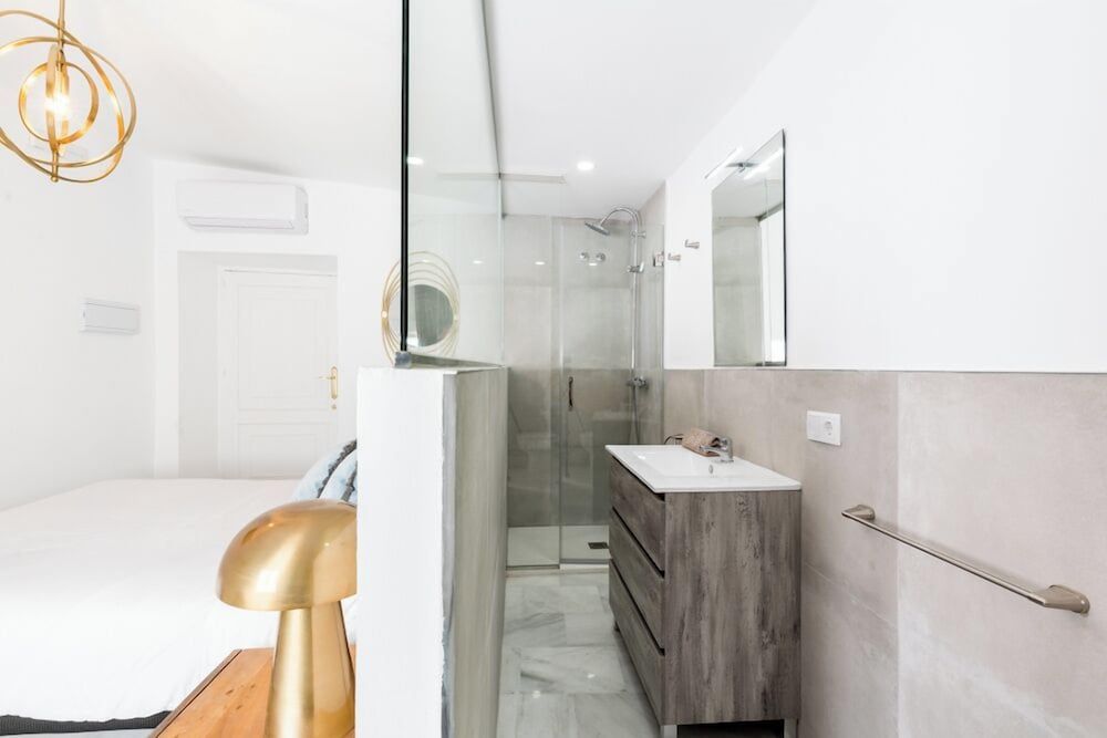 Hostal Roomsole Double or Twin Room 21