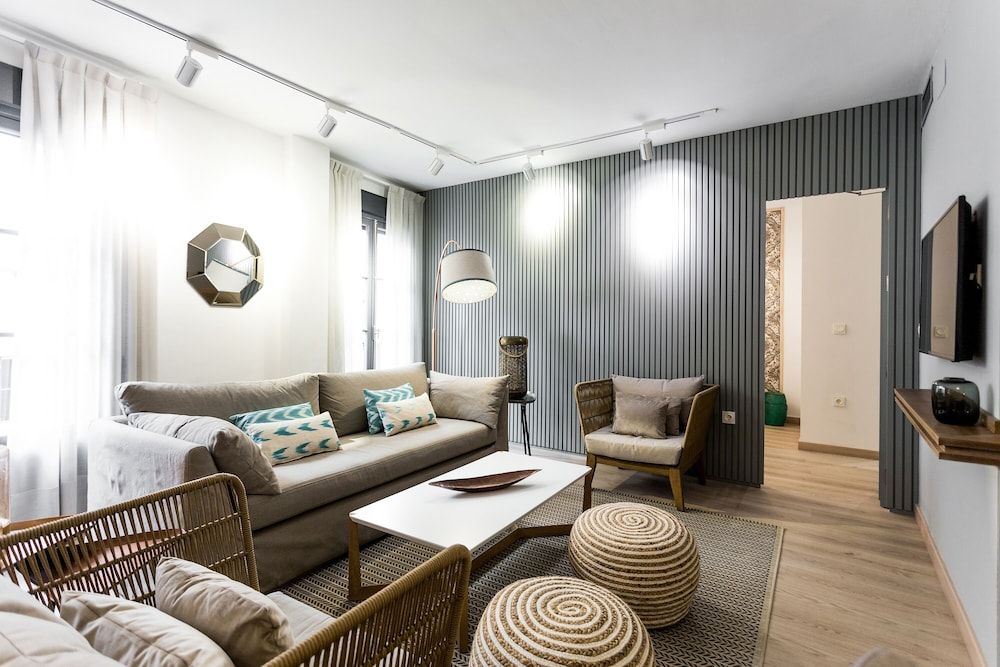 ELEVEN Apartments Real de la Carretería, by Homing U Comfort Apartment 10