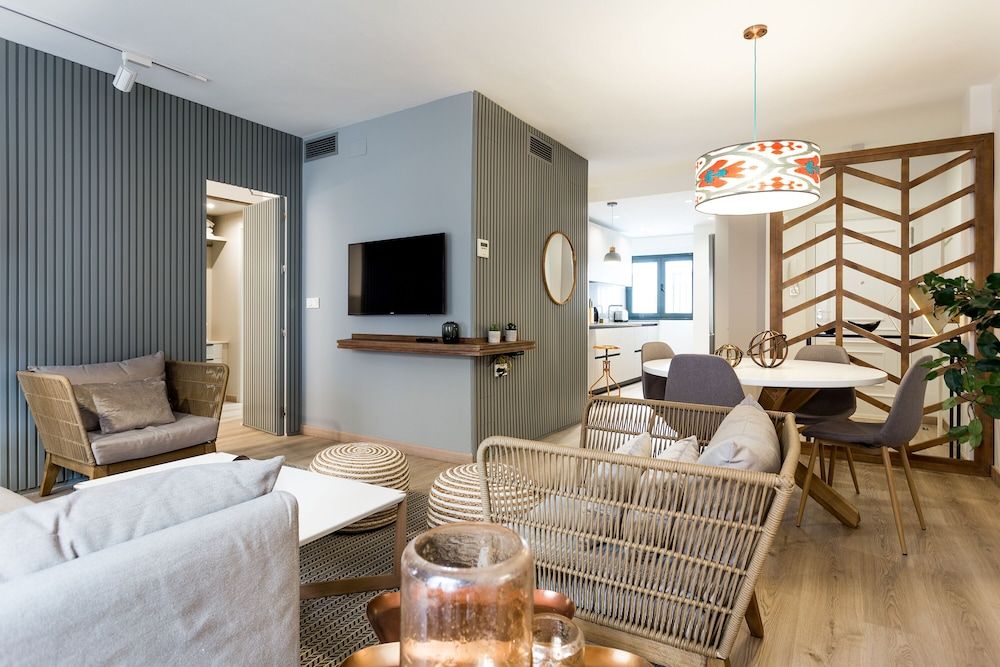 ELEVEN Apartments Real de la Carretería, by Homing U Comfort Apartment 9