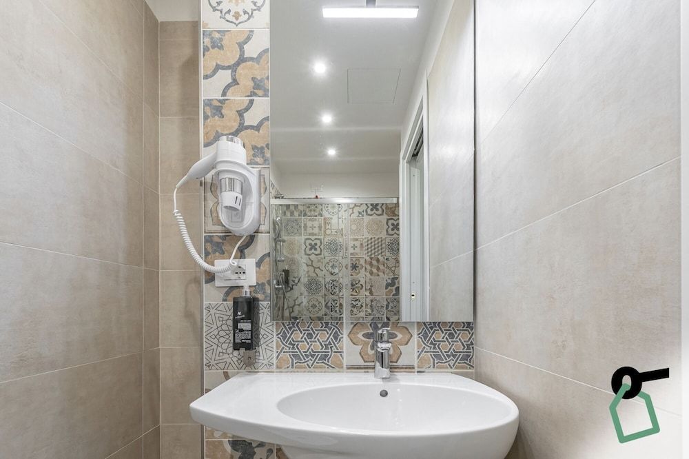 Hotiday Room Collection - Rapallo Economy Double Room 7