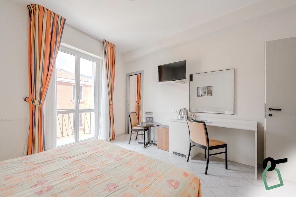 Hotiday Room Collection - Alassio Centro Family Room 14